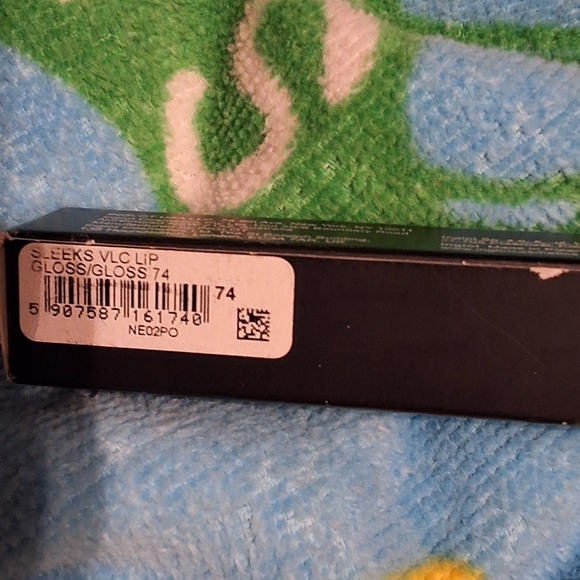 NEW INGLOT SLEEKS VLC LIP GLOSS/GLOSS Nr.74 - Picture 3 of 5